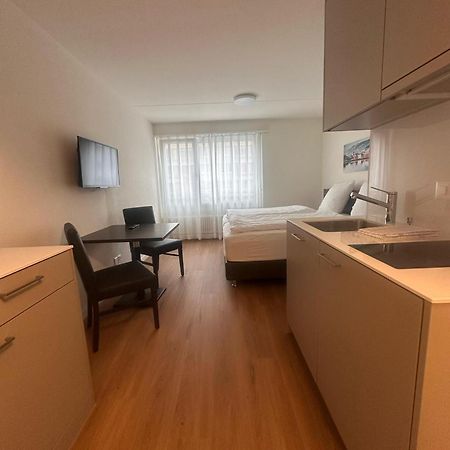Swiss Star Zurich Airport - Self Check-In Apartamento Kloten Exterior foto